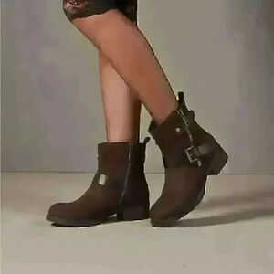 Dunes  Max Women's Moto Brown Block Heel Boots  Size 6M